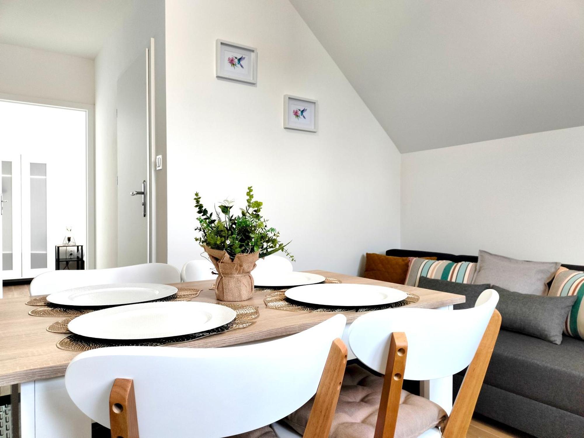 Agroturystyka Jodlowa - Rodzinne Apartamenty W Centrum Gor Swietokrzyskich - Sala Zabaw, Zwierzeta, Bilard Krajno-Zagorze Buitenkant foto