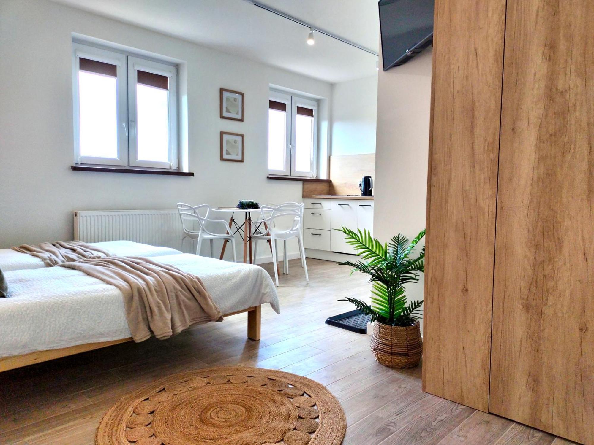 Agroturystyka Jodlowa - Rodzinne Apartamenty W Centrum Gor Swietokrzyskich - Sala Zabaw, Zwierzeta, Bilard Krajno-Zagorze Buitenkant foto