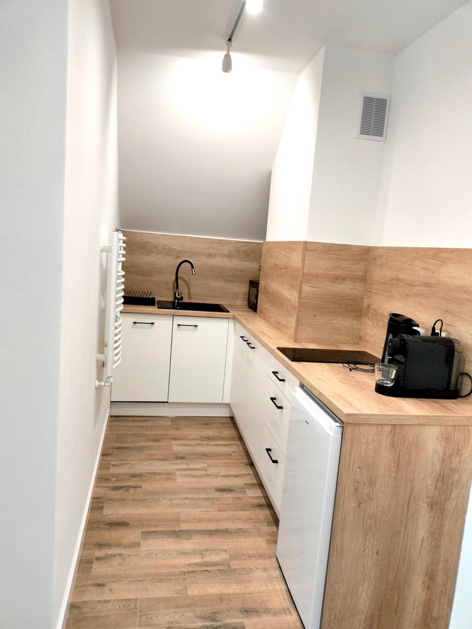 Agroturystyka Jodlowa - Rodzinne Apartamenty W Centrum Gor Swietokrzyskich - Sala Zabaw, Zwierzeta, Bilard Krajno-Zagorze Buitenkant foto
